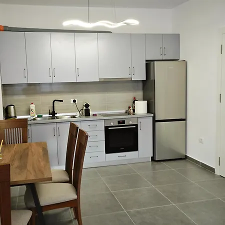 Apartmán Vasil Gjika 3 *