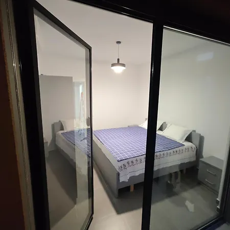 Vasil Gjika 3 * Tirana